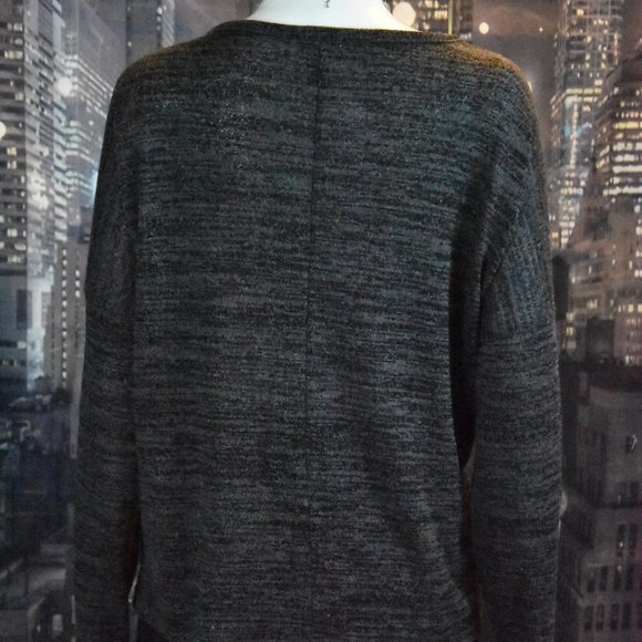 Old Navy sz XL Gray Long Sleeve Knit Casual Top "Black Jack" - Picture 6 of 8